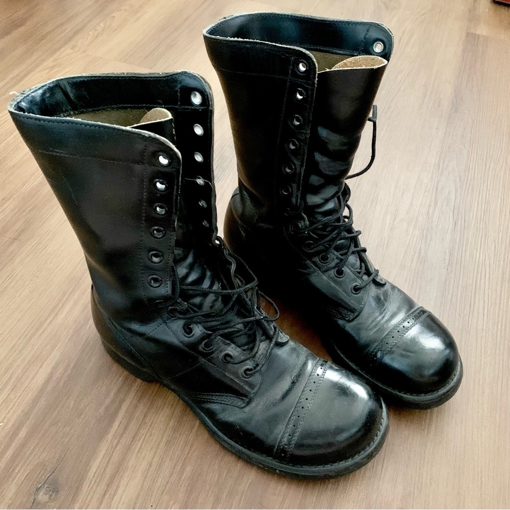 SOLD 
Vintage Lace-Up Combat Boots